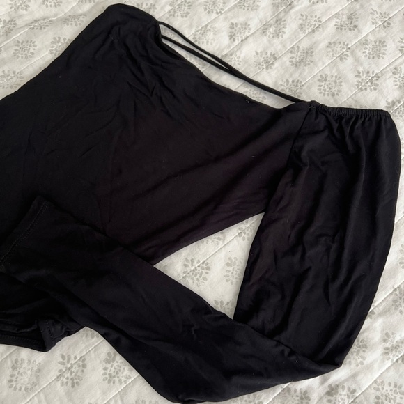 One shoulder bodysuit - Picture 2 of 3